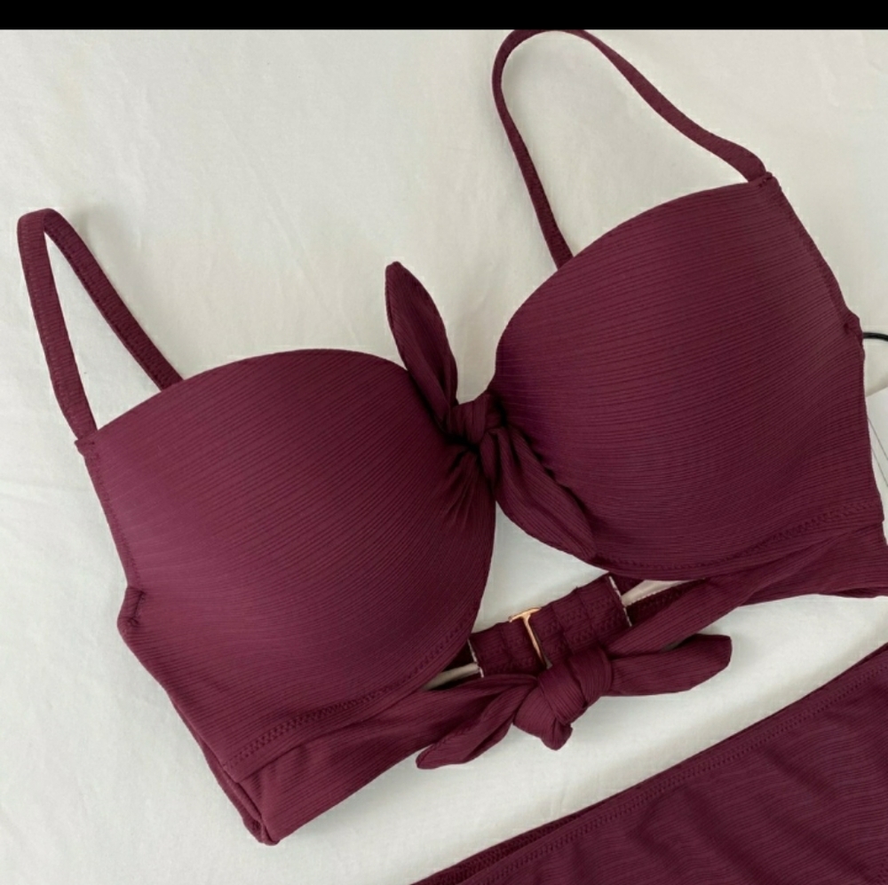 Shade and shore 34D bikini top